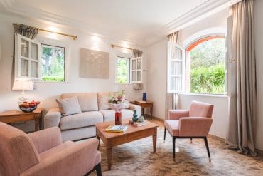 Diamant Suite lounge area Saint-Tropez